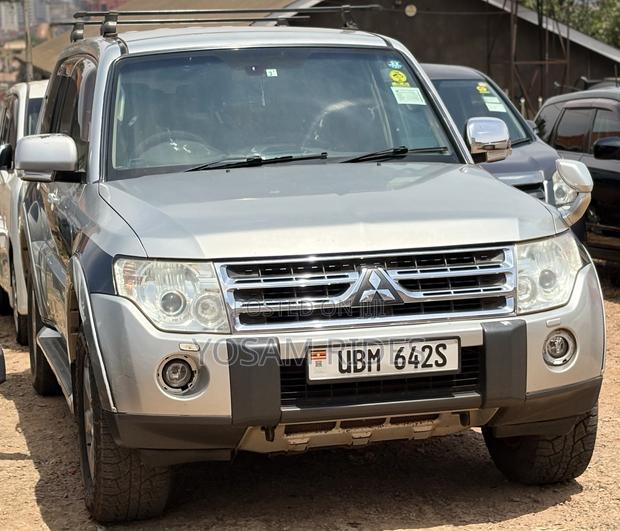 Mitsubishi Pajero 3.2 Di-Dc GLS 2011