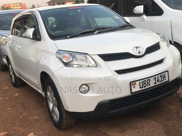 Toyota IST 2009 White
