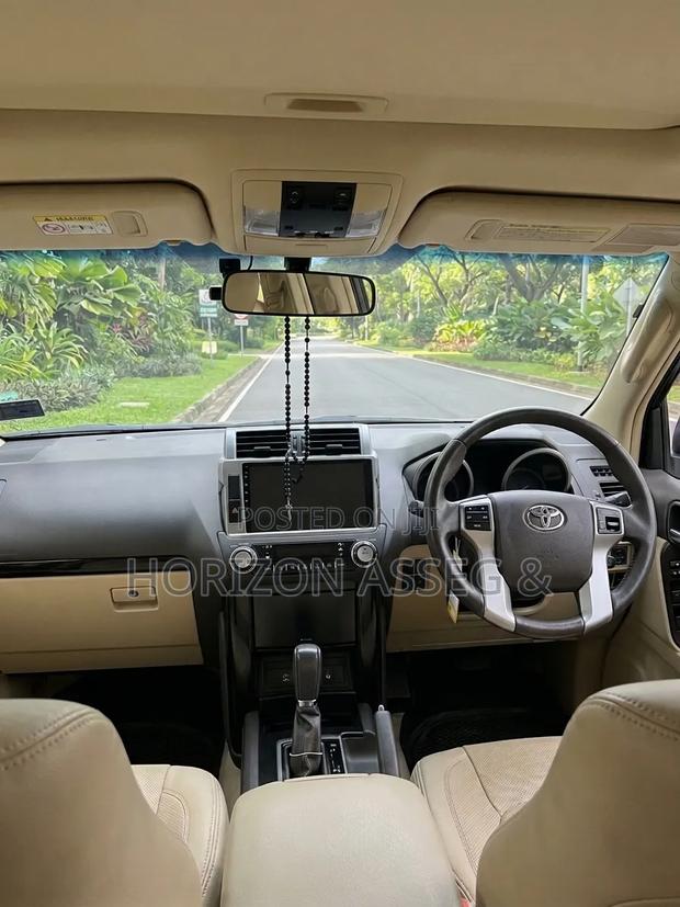 Toyota Land Cruiser Prado 2016 Teal