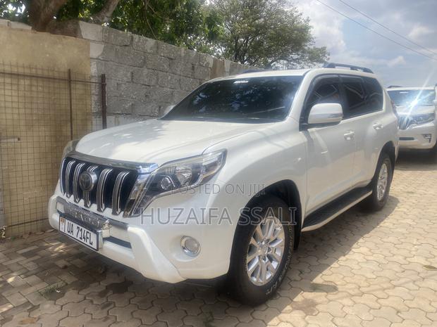 Toyota Land Cruiser Prado 2018 White