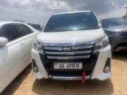 Toyota Noah 2020 White for sale
