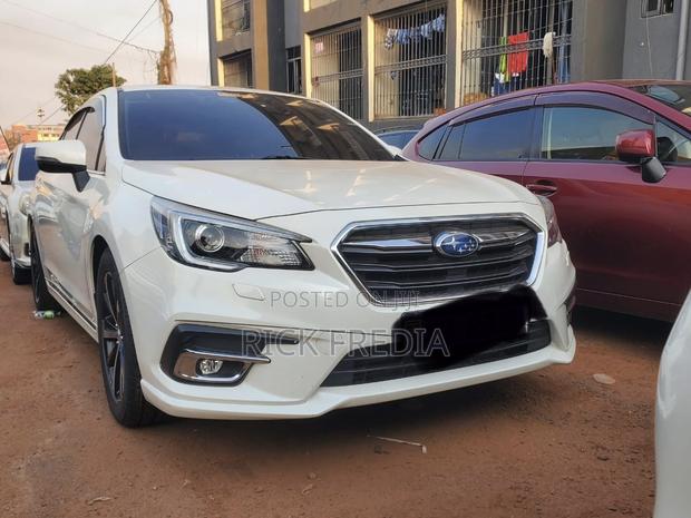 Subaru Legacy 2.5i Premium AWD 2017 White