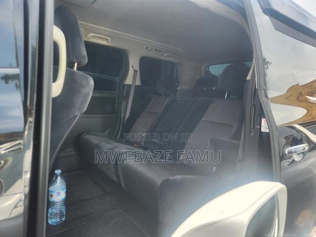 Toyota Alphard 2012 Black