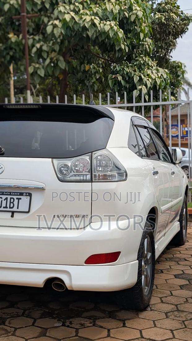 Toyota Harrier 2007 White