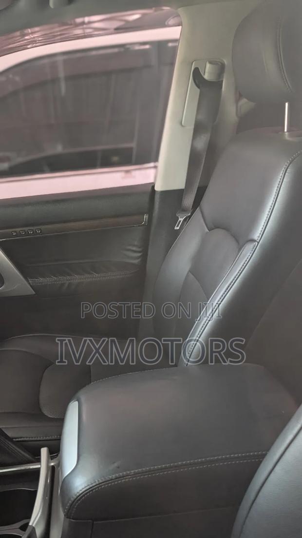 Toyota Land Cruiser 4.5 V8 VXR 2017 White