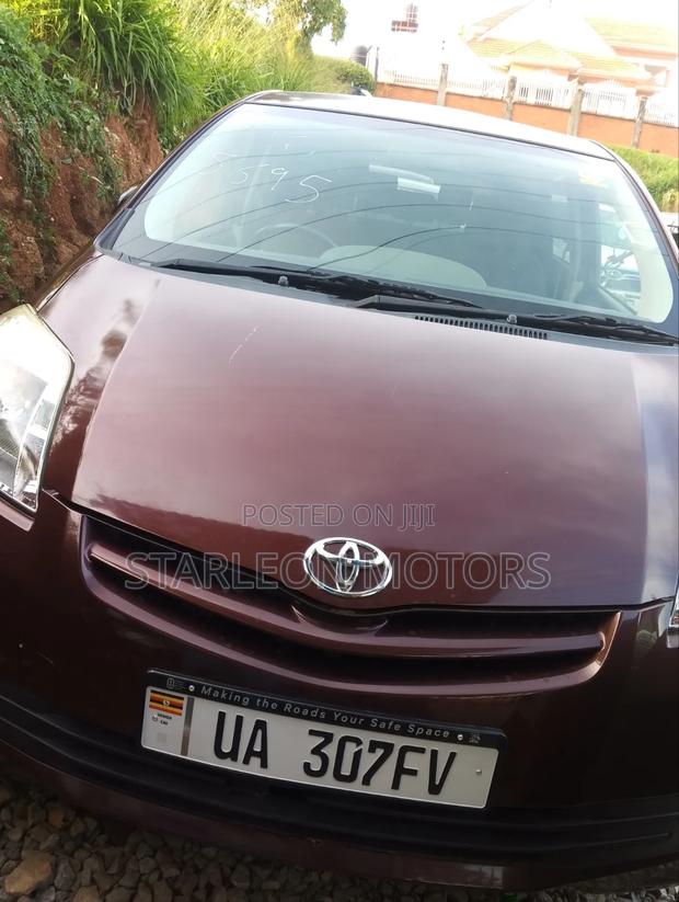 Toyota Passo Sette 1.5 AWD 2012 Maroon