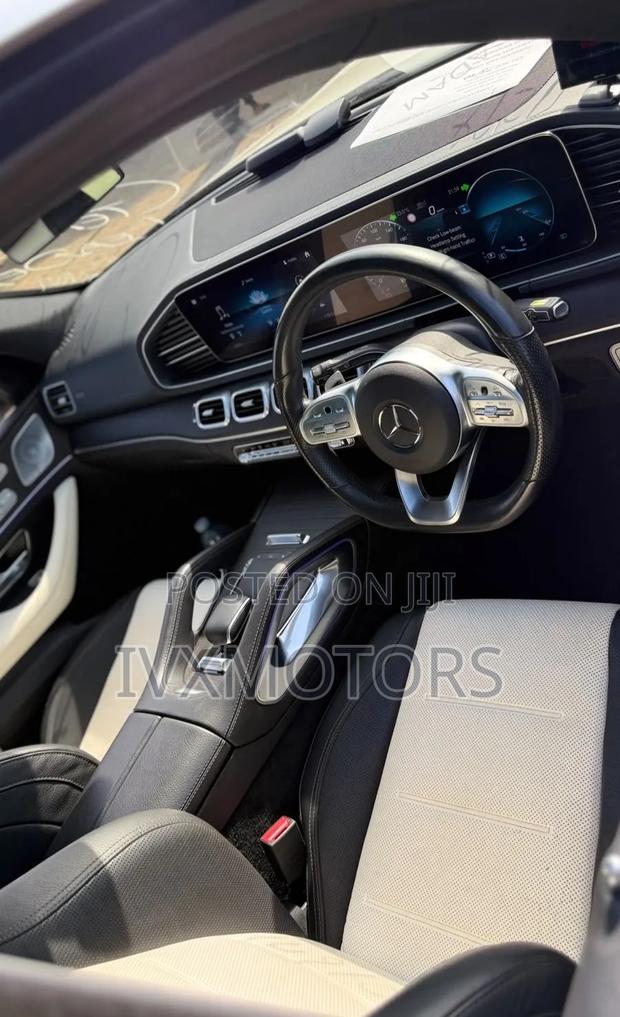 Mercedes-Benz GLE-Class GLE 400d 4MATIC 2020 White