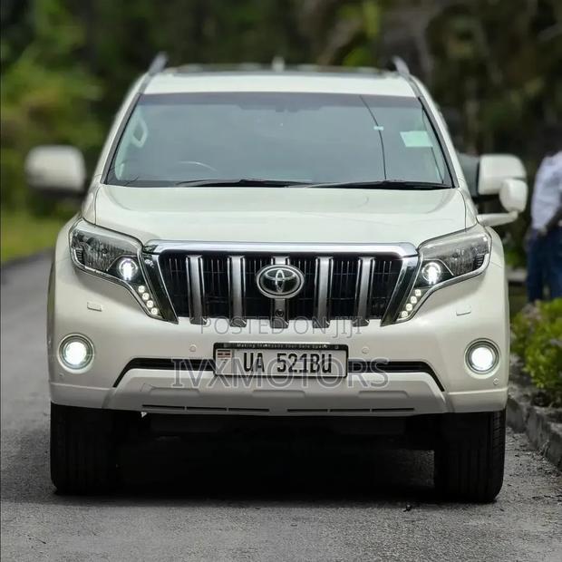 Toyota Land Cruiser Prado 2.8 D-4D 2015 White