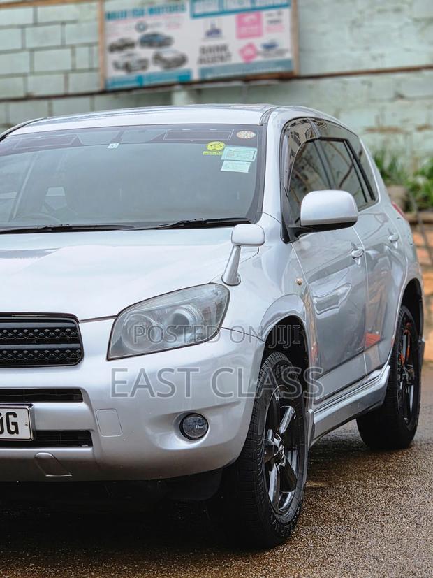 Toyota RAV4 2.4 2008 Silver