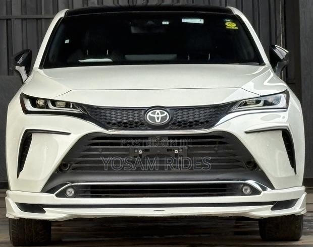 Toyota Harrier 2.0 2021 White