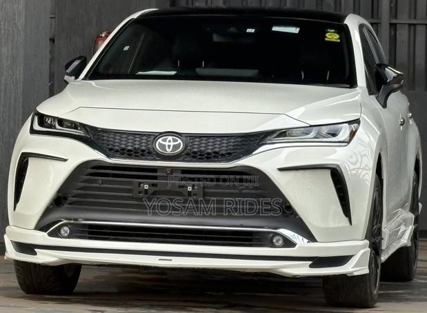 Toyota Harrier 2.0 2021 White