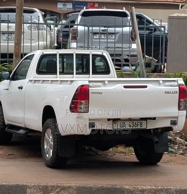 Toyota Hilux Revo Single Cab Deisel 2.4 RWD 2022 White
