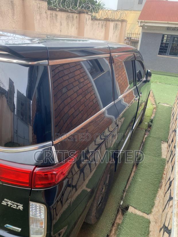 Nissan Elgrand 2010 Black