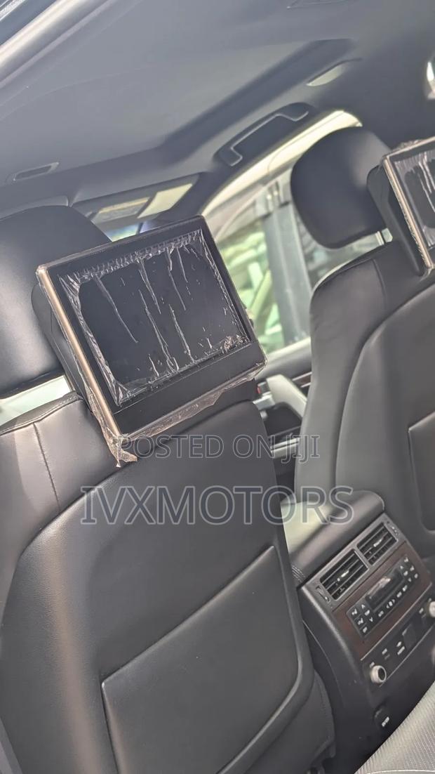 Toyota Land Cruiser 4.6 V8 ZX 2017 Black