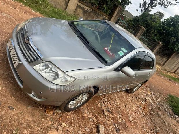 Toyota Corolla 2006 Gold