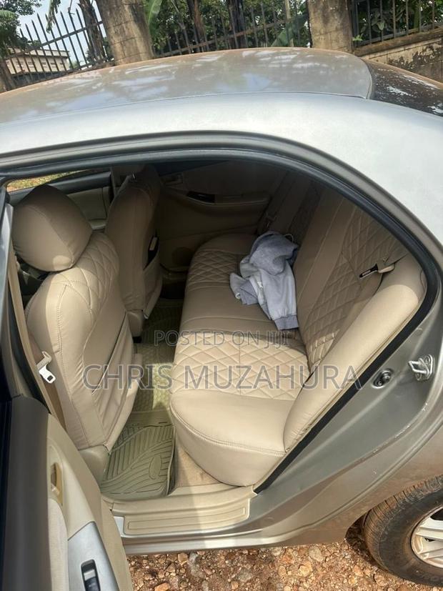 Toyota Corolla 2006 Gold