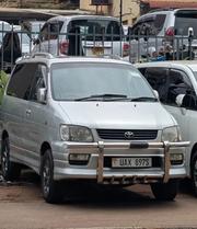 Toyota Noah 2.0 FWD (8 Seater) 2002 Silver for sale