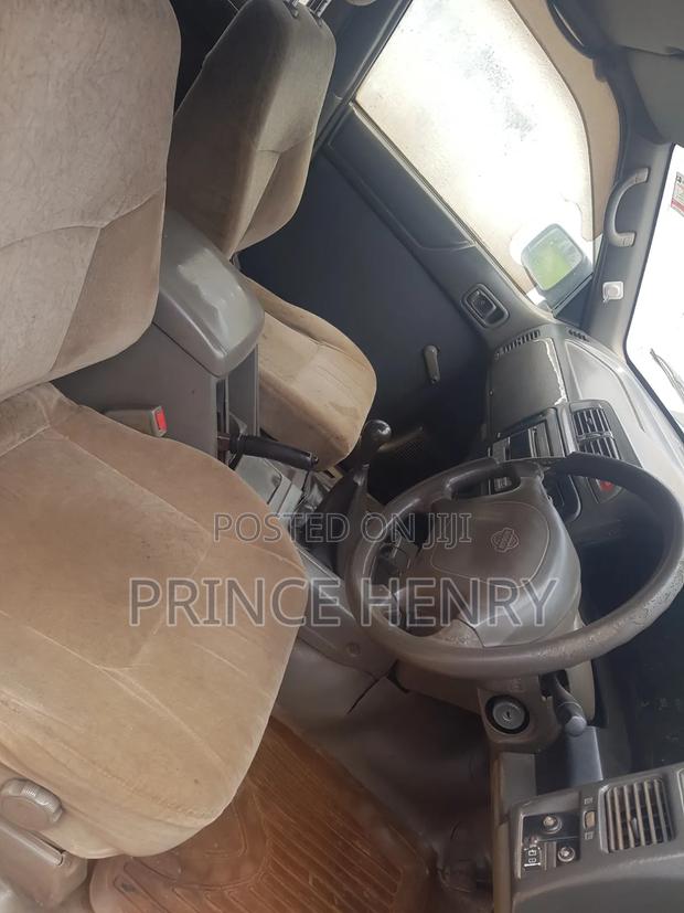 Nissan Patrol 2000 Green