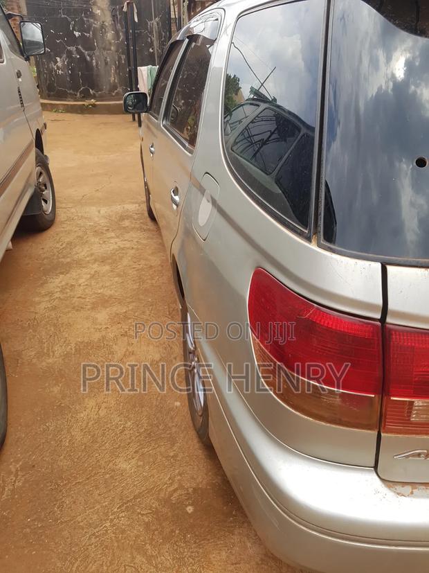 Toyota Vista 2000 Silver
