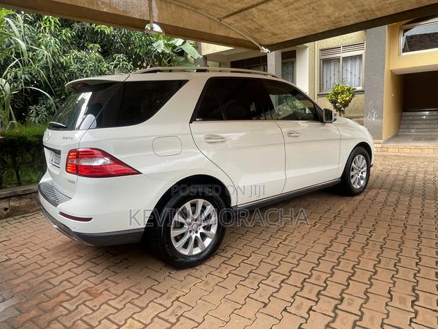 Mercedes-Benz M Class ML 350 BlueTEC 4Matic 2013 Blue