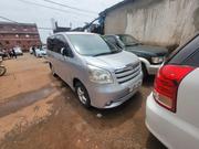 Toyota Noah 2009 Silver for sale