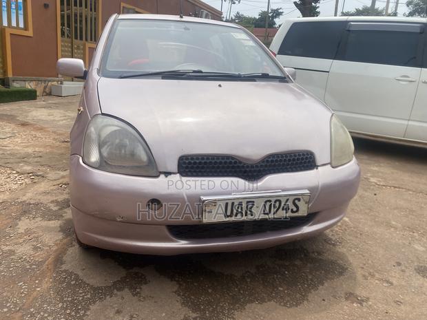 Toyota Vitz 2008 Burgundy