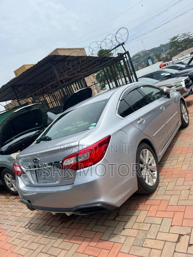Subaru Legacy 2.5i Sport AWD 2017 Silver