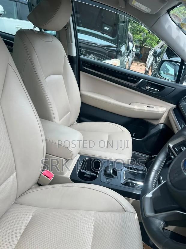 Subaru Legacy 2.5i Sport AWD 2017 Silver