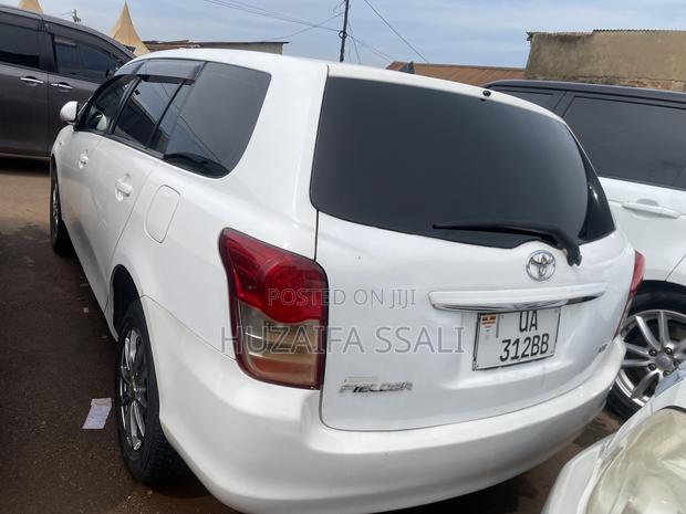 Toyota Corolla Fielder 2012 White