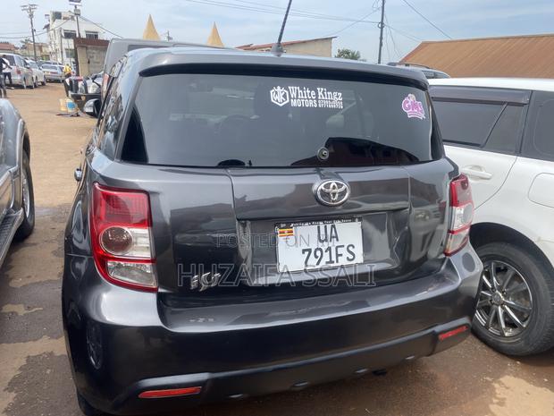 Toyota IST 2010 Gray
