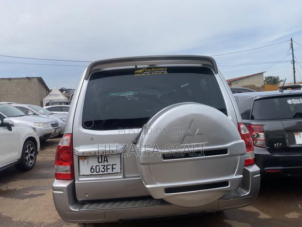Toyota Land Cruiser Prado 2008 White