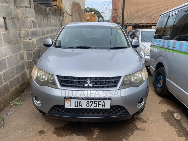 Mitsubishi Outlander 2012 Silver