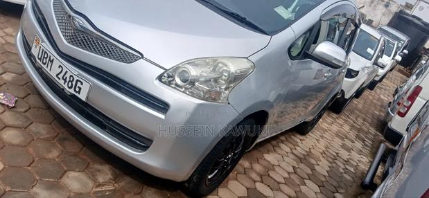 Toyota Ractis 2008 Silver
