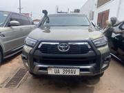 Toyota Hilux 2018 Gray for sale