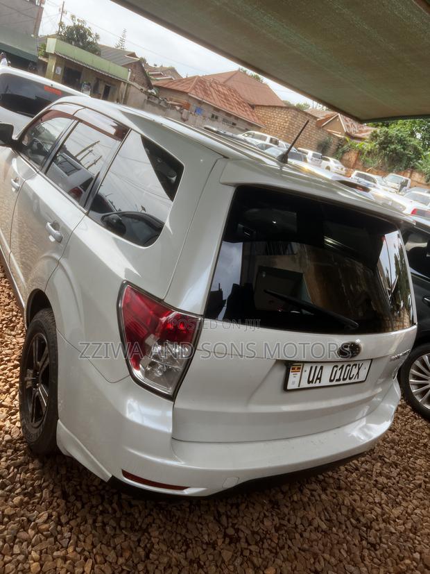 Subaru Forester 2009 White