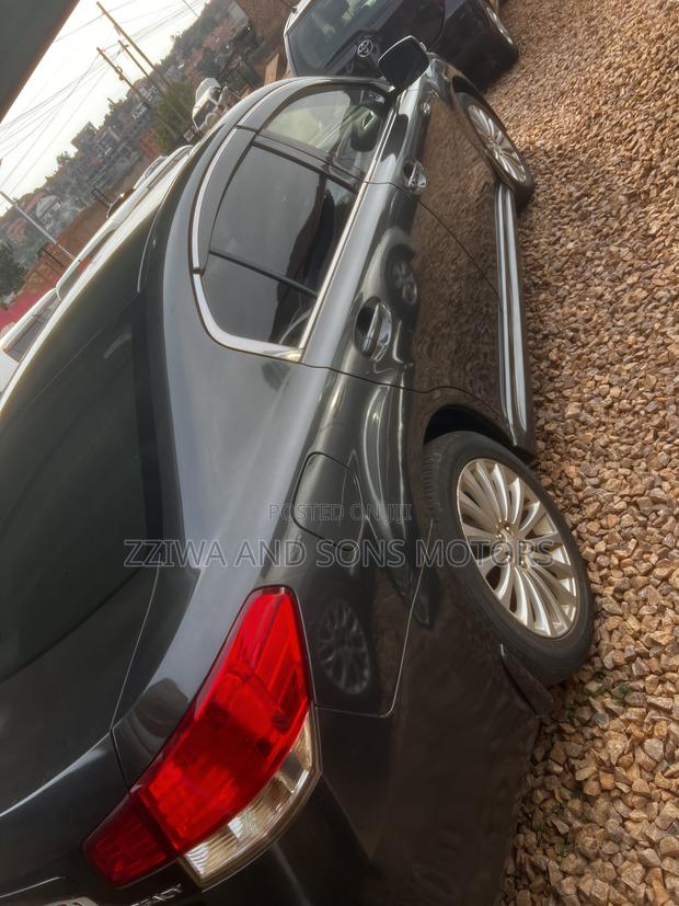 Subaru Forester 2.5XT Premium 2011 Gray
