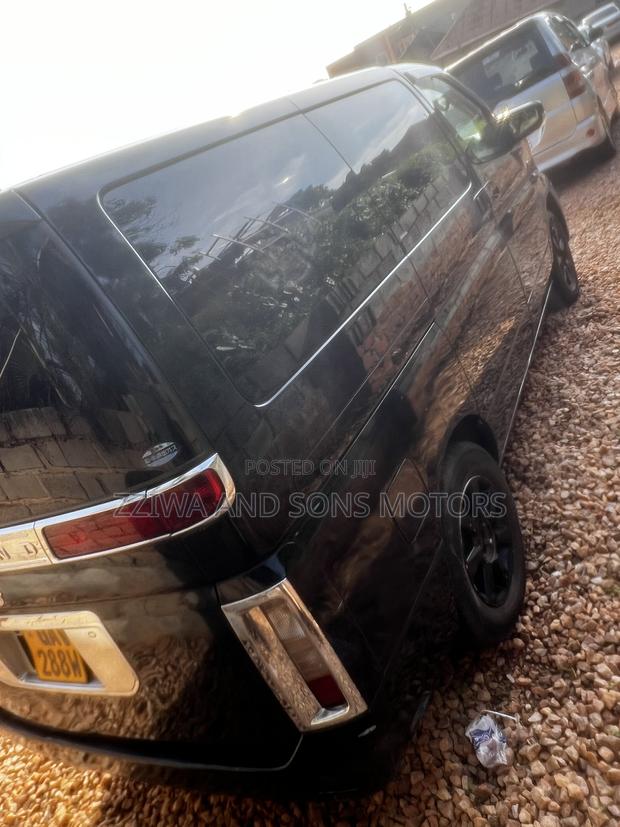 Nissan Elgrand 2006 Black