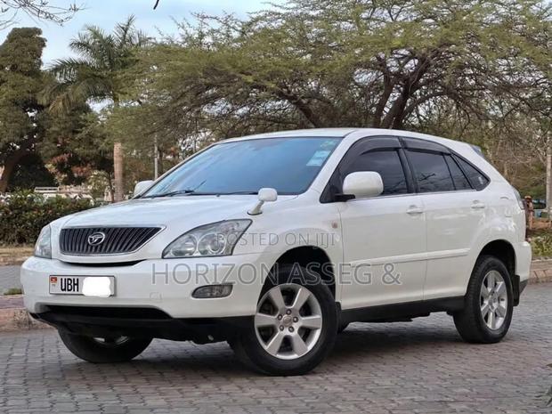 Toyota Harrier 2009 White