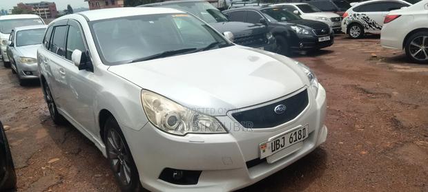 Subaru Legacy 2011 White