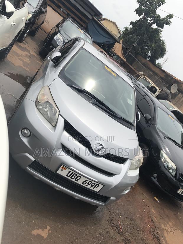 Toyota IST 2010 Silver