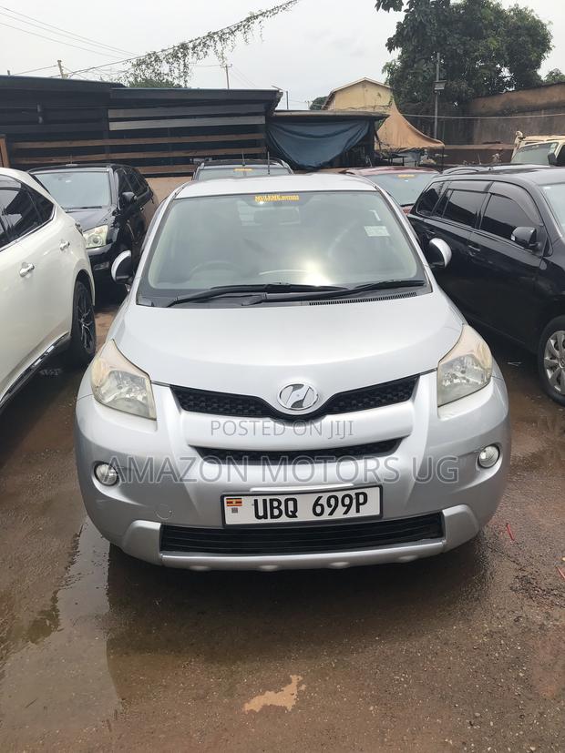 Toyota IST 2010 Silver