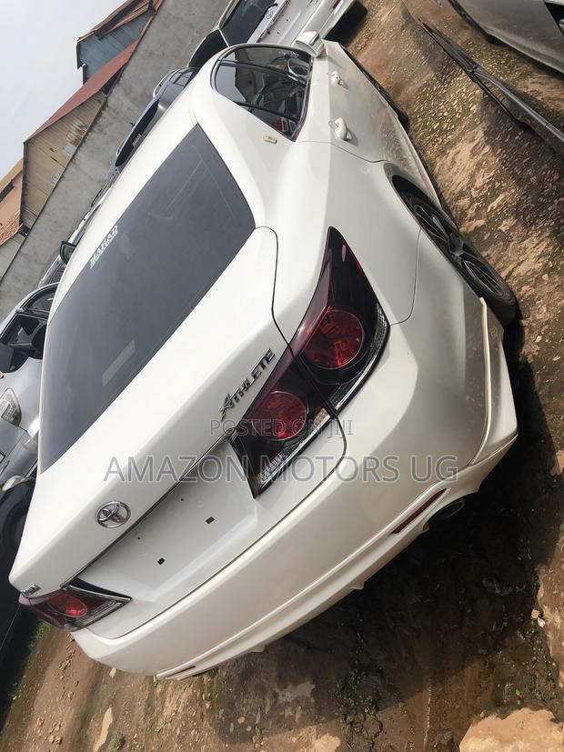 Toyota Crown 2015 White