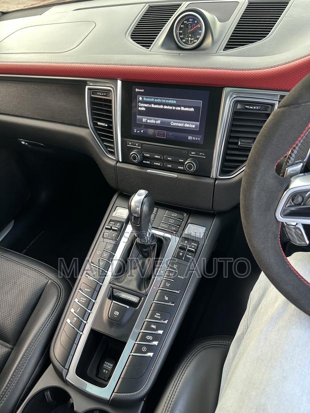 Porsche Macan GTS 2018 White