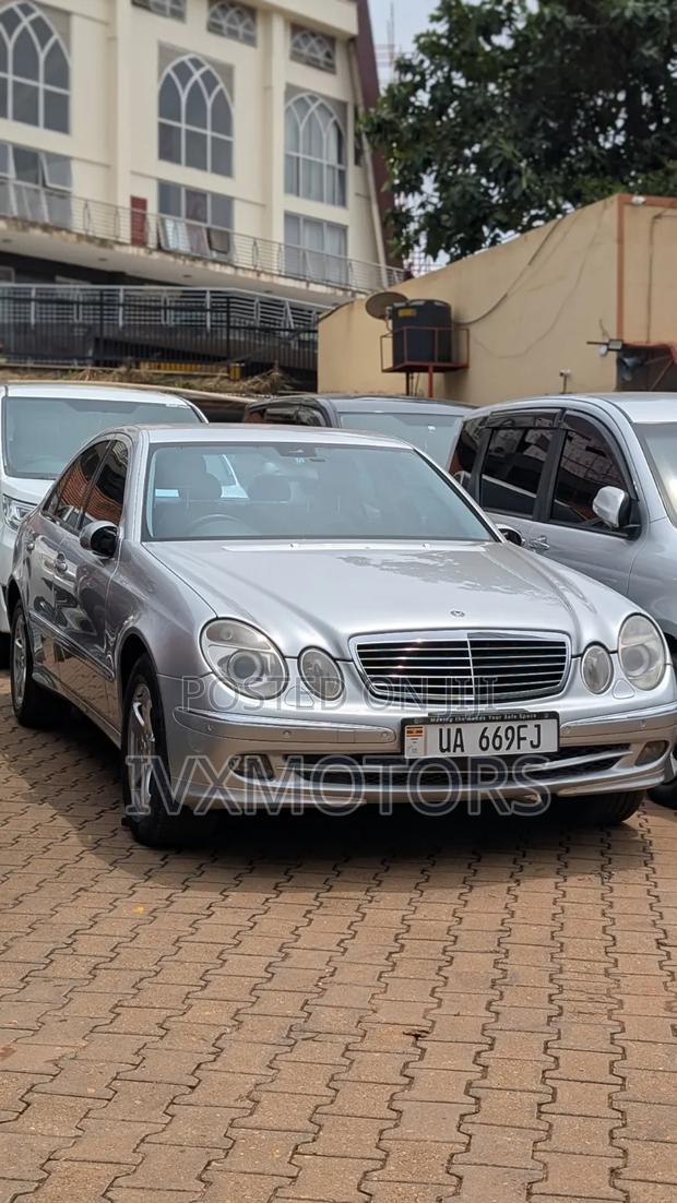 Mercedes-Benz E280 2009 Silver