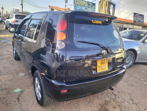 Toyota Raum 1.5 AWD 2001 Black