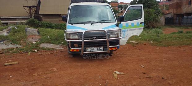 Toyota Toyoace 1999 White