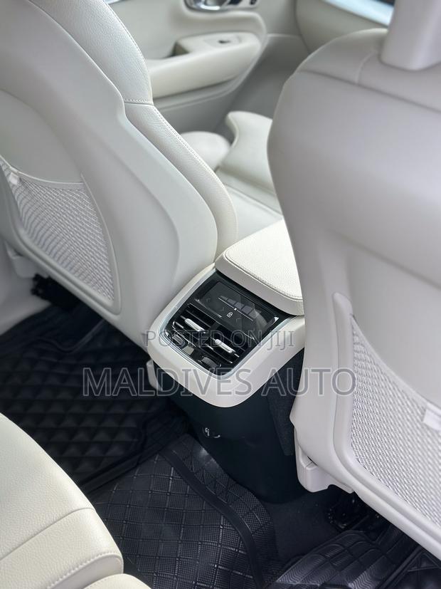 Volvo XC90 2018 Blue