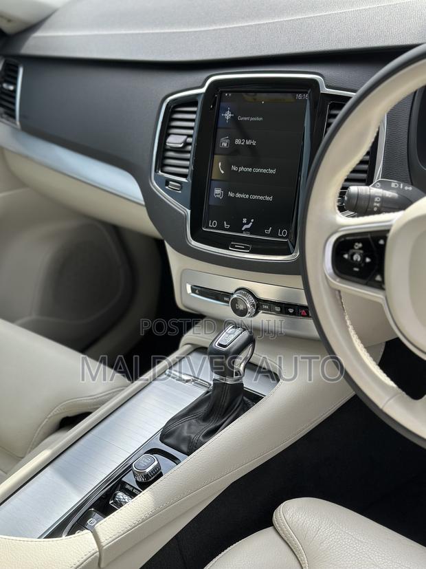 Volvo XC90 2018 Blue