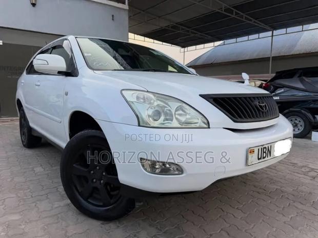 Toyota Harrier 2007 White