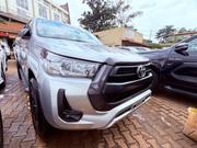 Toyota Hilux 2021 Silver for sale